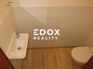 Pronájem bytu 2+kk, Praha - Vysočany, Podnádražní, 60 m2