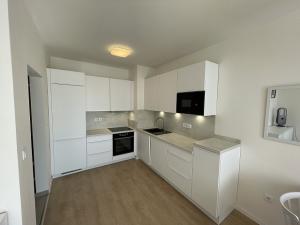 Pronájem bytu 2+kk, Praha - Strašnice, Počernická, 50 m2