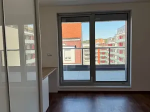 Pronájem bytu 2+kk, Praha - Libeň, Kurta Konráda, 72 m2