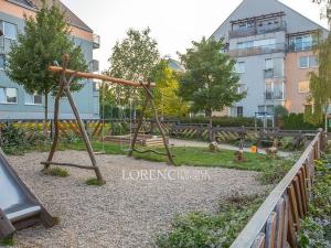 Pronájem bytu 2+kk, Praha - Kbely, Herlíkovická, 53 m2