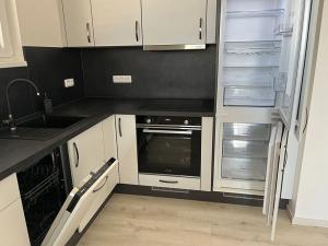 Pronájem bytu 2+kk, Praha - Hlubočepy, náměstí Olgy Scheinpflugové, 56 m2