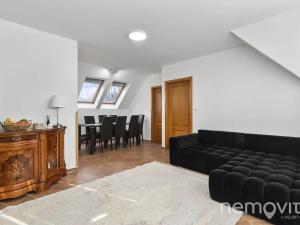 Prodej vícegeneračního domu, Říčany, Hálkova, 200 m2