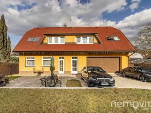 Prodej vícegeneračního domu, Říčany, Hálkova, 200 m2