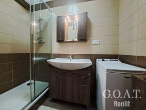 Prodej bytu 3+1, Horní Bříza, Tovární, 69 m2