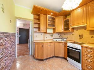 Prodej bytu 3+1, Šťáhlavy, Komenského, 63 m2