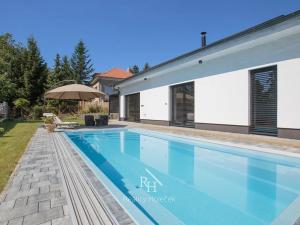 Prodej rodinného domu, Dolany, 160 m2