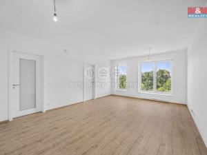 Pronájem bytu 2+kk, Praha - Hostavice, Českobrodská, 54 m2