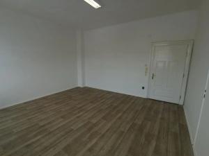 Pronájem obchodního prostoru, Ostrava, Škroupova, 33 m2