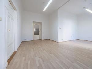 Pronájem kanceláře, Praha - Vinohrady, Na Švihance, 70 m2