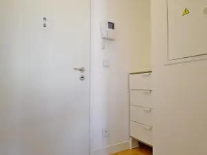 Pronájem bytu 1+kk, Praha - Libeň, Drahobejlova, 40 m2