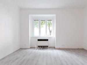 Pronájem bytu 1+kk, Praha - Vršovice, 28. pluku, 34 m2