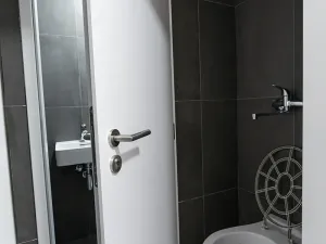 Pronájem obchodního prostoru, Praha - Nusle, Bělehradská, 45 m2
