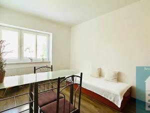 Pronájem bytu 1+kk, Kroměříž, Kojetínská, 28 m2