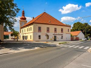 Prodej činžovního domu, Sadská, Palackého nám., 549 m2