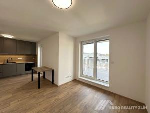 Pronájem bytu 1+kk, Zlín, Pod Hradem II, 29 m2
