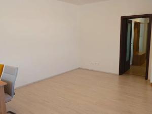 Pronájem bytu 1+kk, Trhové Sviny, Za Pilou, 40 m2