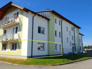 Pronájem bytu 1+kk, Trhové Sviny, Za Pilou, 40 m2