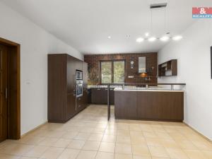 Prodej rodinného domu, Chrudim - Chrudim IV, Pardubická, 240 m2