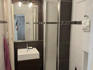 Pronájem bytu 1+kk, Praha - Vokovice, Vokovická, 24 m2