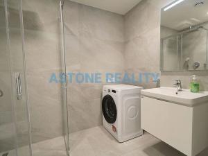 Pronájem bytu 1+kk, Praha - Žižkov, Šrámkové, 43 m2