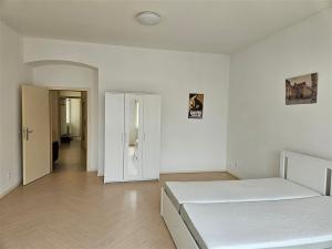 Pronájem bytu 3+kk, Plzeň - Vnitřní Město, Veleslavínova, 87 m2
