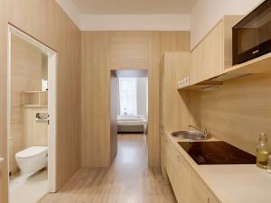 Pronájem bytu 1+1, Praha - Dejvice, Pod kaštany, 32 m2