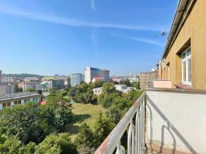 Prodej bytu 2+kk, Praha - Vršovice, 28. pluku, 64 m2