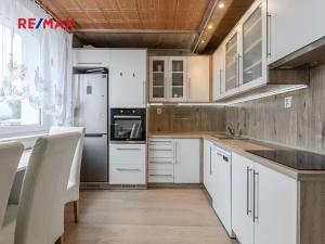 Prodej bytu 4+1, Chodová Planá, sídliště Lučina, 80 m2