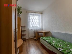 Prodej bytu 4+1, Chodová Planá, sídliště Lučina, 80 m2