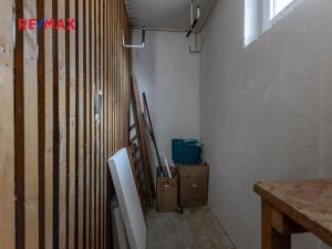 Prodej bytu 4+1, Chodová Planá, sídliště Lučina, 80 m2