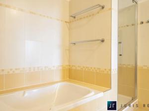 Prodej atypického bytu, Praha - Hrdlořezy, Nad Smetankou, 131 m2