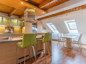 Pronájem bytu 2+1, České Budějovice, Lidická tř., 109 m2