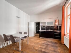Prodej bytu 2+kk, Praha - Žižkov, U božích bojovníků, 50 m2