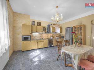 Prodej činžovního domu, Dubí - Pozorka, Tyršova, 370 m2