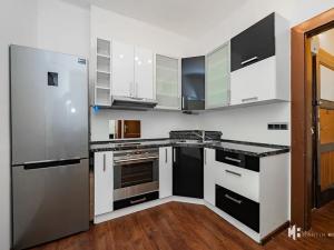 Pronájem bytu 2+kk, Praha - Vinohrady, náměstí Jiřího z Lobkovic, 48 m2