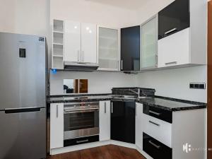 Pronájem bytu 2+kk, Praha - Vinohrady, náměstí Jiřího z Lobkovic, 48 m2