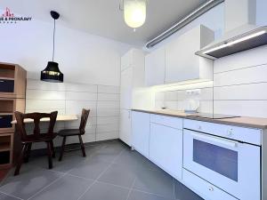 Pronájem bytu 1+kk, Praha - Střížkov, Makedonská, 42 m2