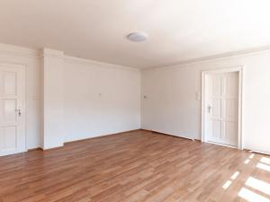 Prodej bytu 3+1, Úpice, Na Veselce, 80 m2