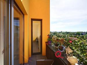 Prodej bytu 2+kk, Praha - Uhříněves, Oty Bubeníčka, 46 m2