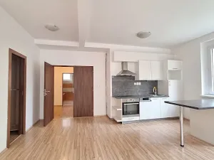 Pronájem bytu 2+kk, Praha - Strašnice, Černokostelecká, 68 m2