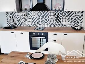 Pronájem bytu 2+kk, Kolín, Karlovo náměstí, 58 m2