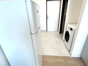 Pronájem bytu 1+kk, Praha - Radotín, Vrážská, 28 m2