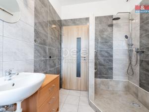 Prodej činžovního domu, Studená, nám. Sv. J. Nepomuckého, 229 m2