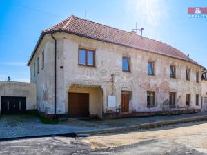 Prodej činžovního domu, Studená, nám. Sv. J. Nepomuckého, 229 m2