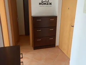 Pronájem bytu 2+kk, Praha - Strašnice, Názovská, 65 m2