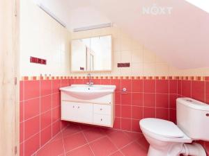 Pronájem atypického bytu, Jilemnice, Masarykovo náměstí, 66 m2