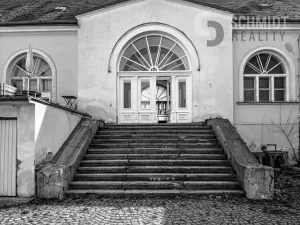 Prodej komerční nemovitosti, Mikulov, Purkyňova, 1361 m2