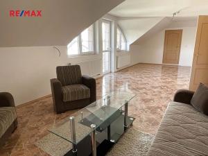 Prodej rodinného domu, Mukařov, Zvonečková, 230 m2