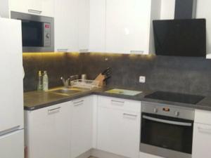 Pronájem bytu 2+kk, Praha - Stodůlky, Svitákova, 50 m2
