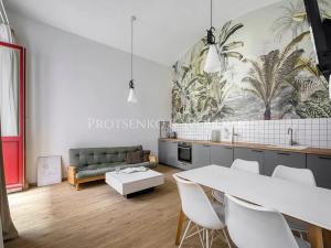 Prodej kanceláře, Praha - Karlín, Prvního pluku, 63 m2